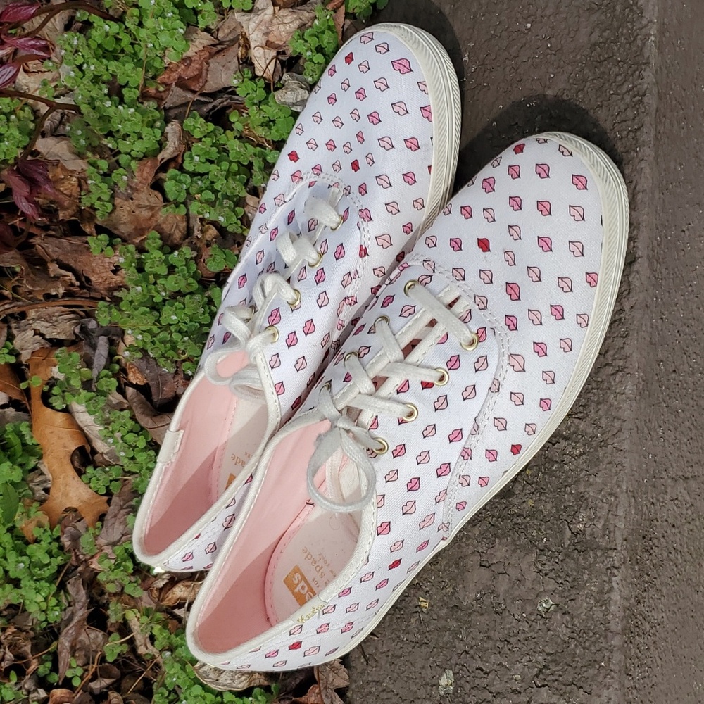 Pink lip keds by Kate spade ♠️ sneakers